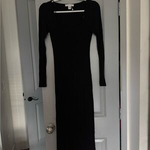 Amisu Black Long-Sleeve Scoop Neck Maxi Dress